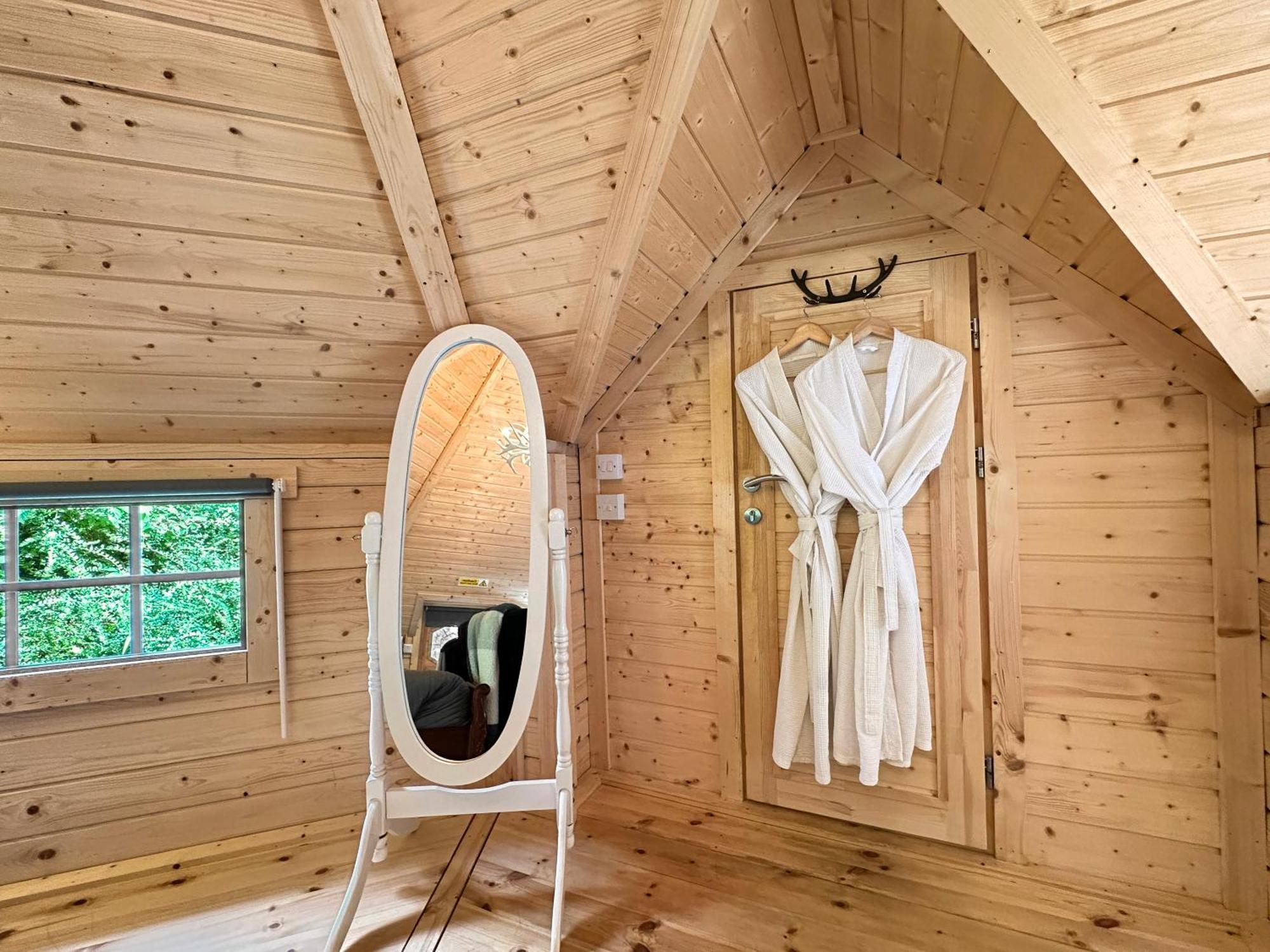 Aos Si Lodges Ballachulish Ngoại thất bức ảnh